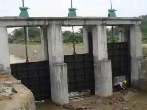 DN300铸铁圆闸门：乡村饮水工程的镶铜密封现货案例文章图