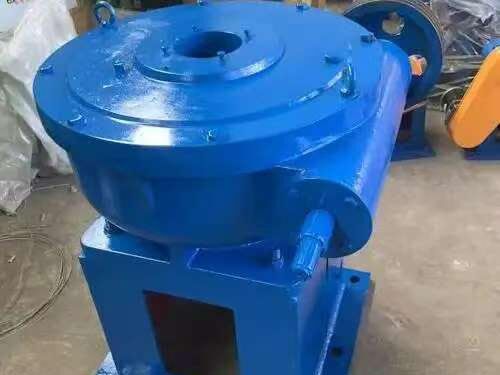 QL-5T启闭机安装:农田灌溉渠用,地脚螺栓预紧力达500N·m才牢固整体外观 | 通用型结构 | 水利设备整体结构展示